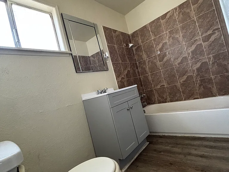 1443 N Wall Ave — Photo 3