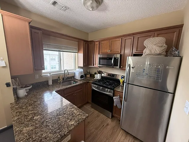 421 Brittany Dr #421 — Photo 8