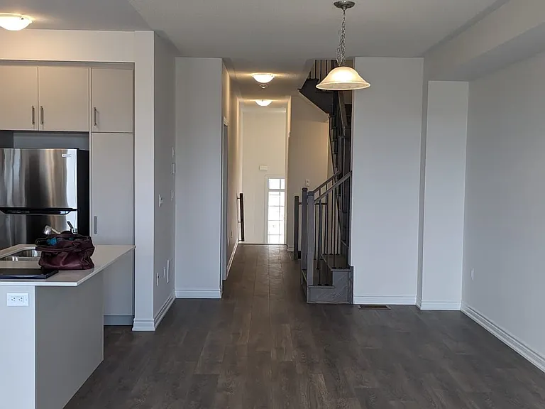 85 Greer St — Photo 11