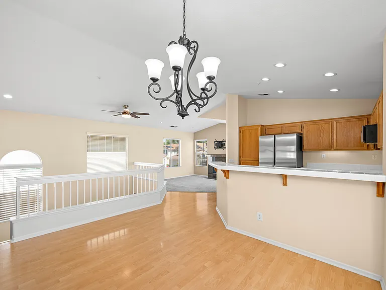 278 Brookview Ct — Photo 17