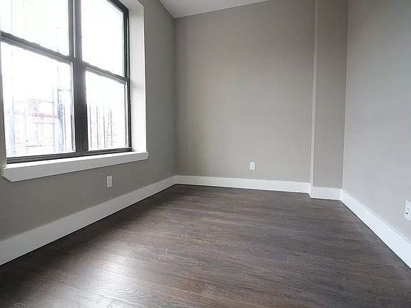 5th image of 111 Van Buren St APT 3F