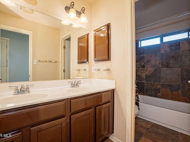 13292 Emerald Isle St — Photo 16
