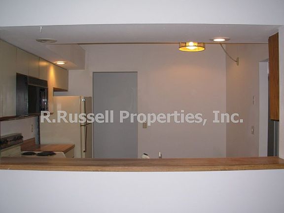 5th image of 100 Carli Ct