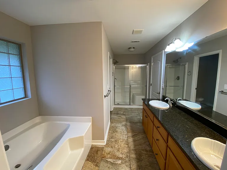 1810 Twin Pine Blvd — Photo 23