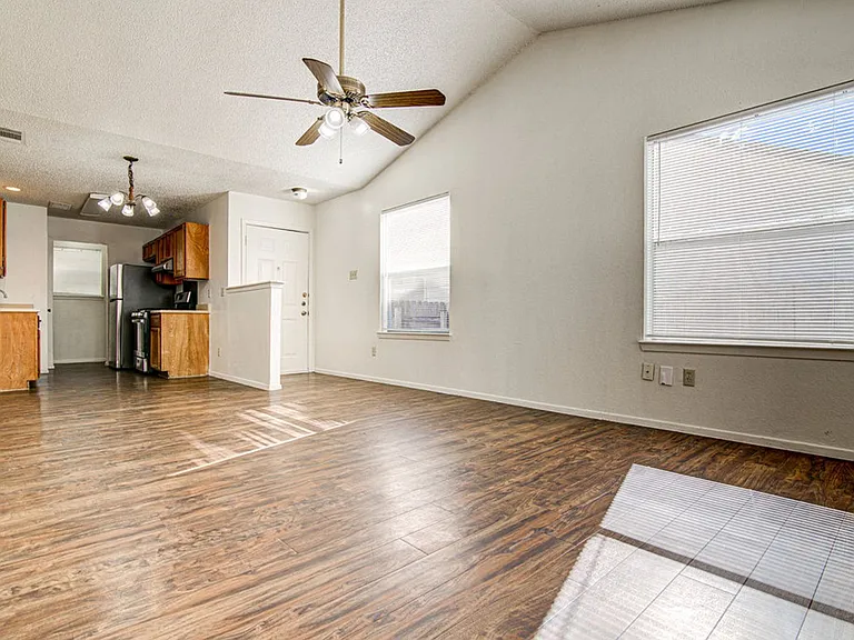 8110 W Gate Blvd — Photo 17