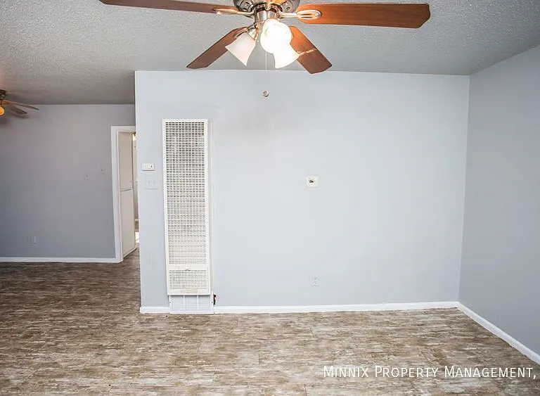 3104 Avenue N — Photo 16