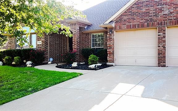 3rd image of 1105 Wynnewood Dr