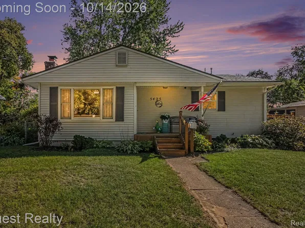 5425 Military Ave, Brighton, MI 48116