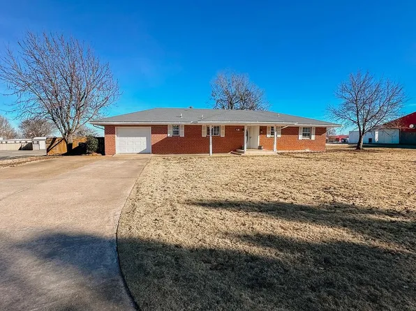 619 N Marion Ave, Hinton, OK 73047