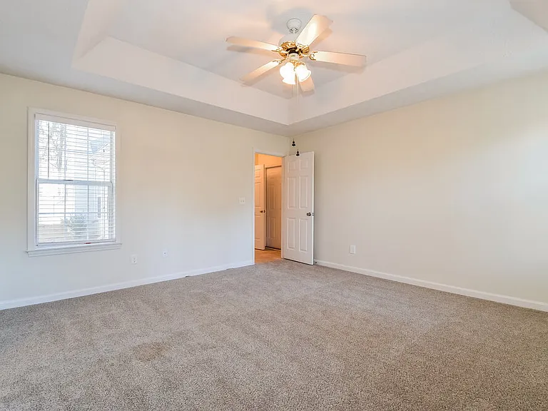 10 Elmwood Dr — Photo 10