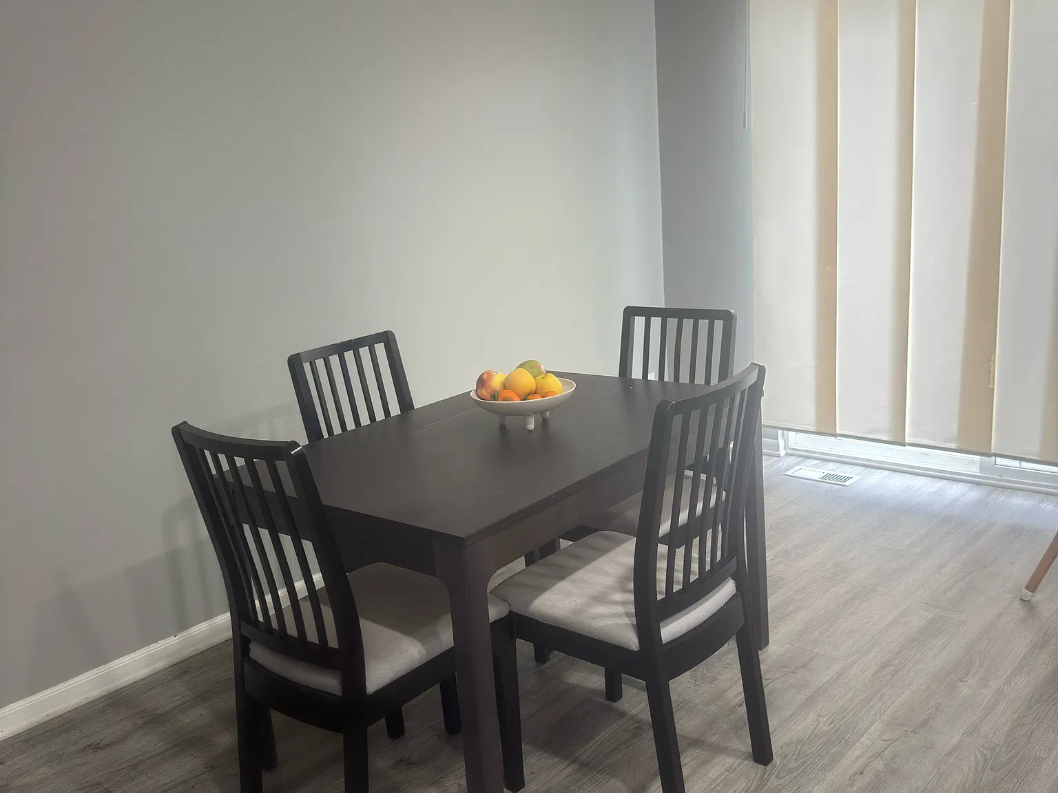 4 bed, 1353 sqft, $2,250 — Photo 4