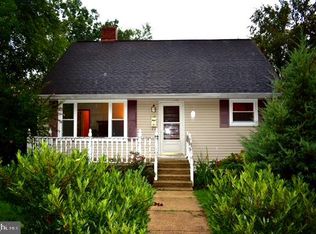 910 Robin Rd, Silver Spring, MD 20901