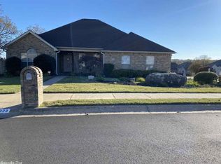 9323 Wooded Acres Cir, Sherwood, AR 72120