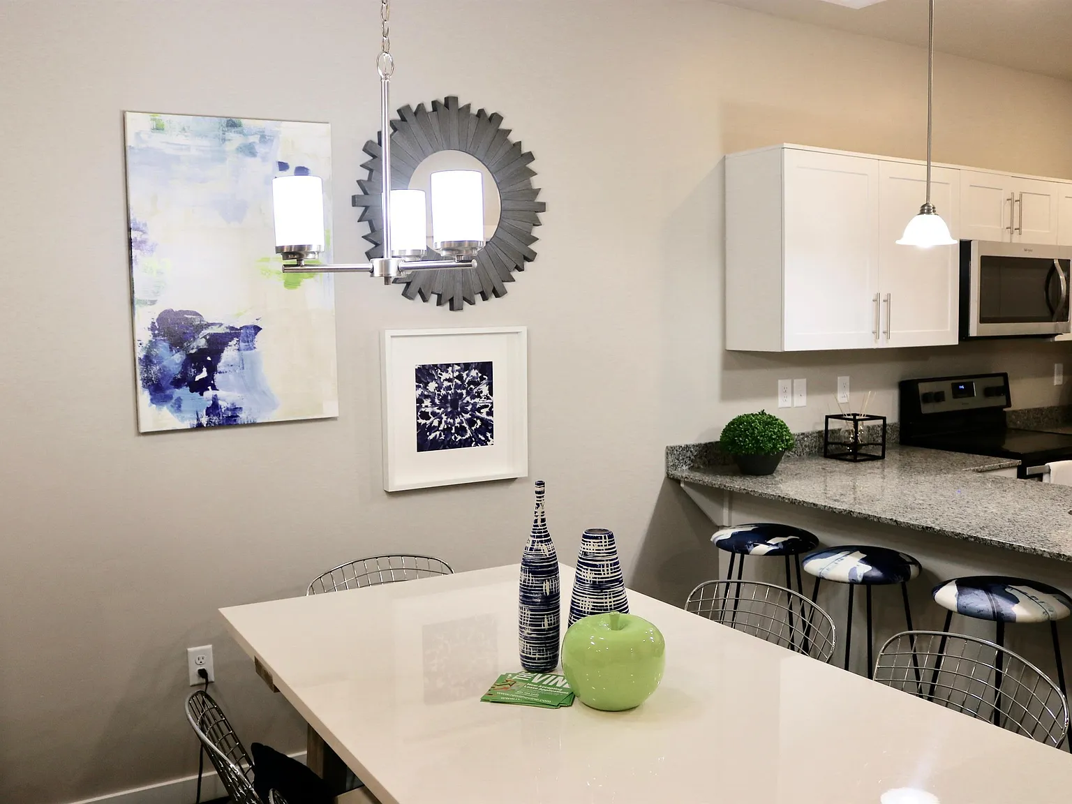 Bldg 15: Unit 208 Type 2: Standard — Photo 1