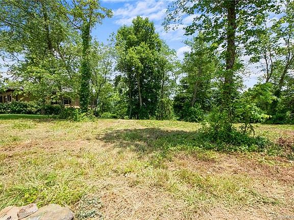3rd image of 77 Summit Tower Cir #246