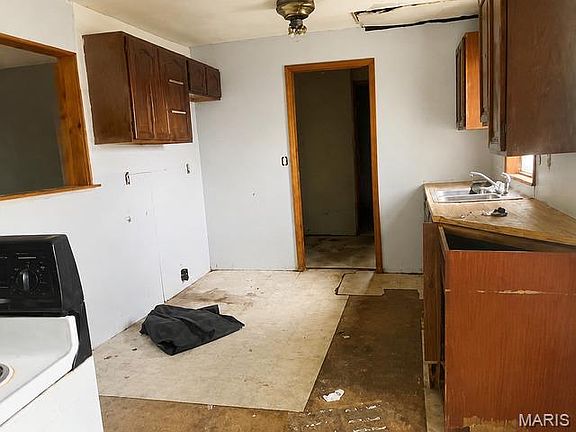 4th image of 504 S 6th St