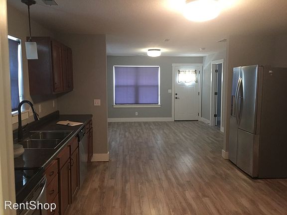 2nd image of 513 Hickman Ave