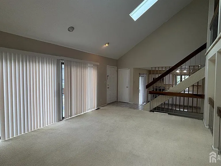 178 Linda Ln — Photo 15