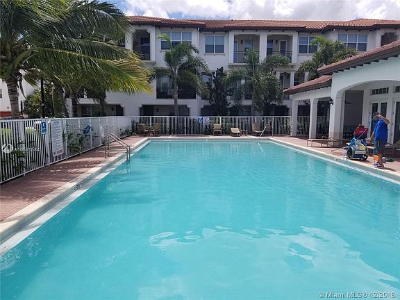 4th image of 2651 SW 119th Ter Unit 1104