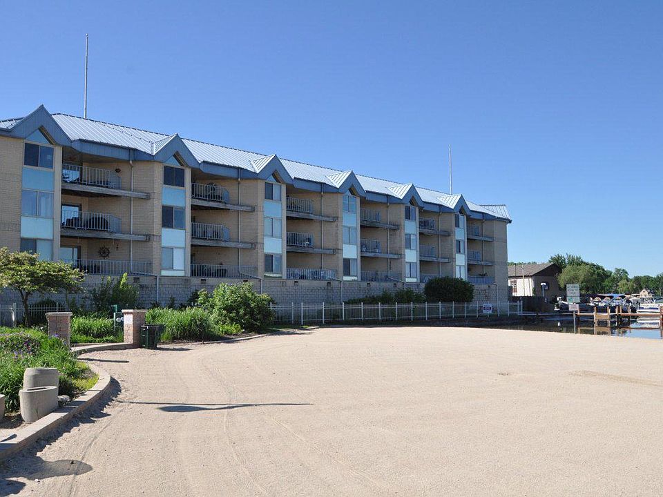 1st image of 130 West Wisconsin Ave #13