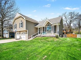 508 NW 73rd Ter, Kansas City, MO 64118