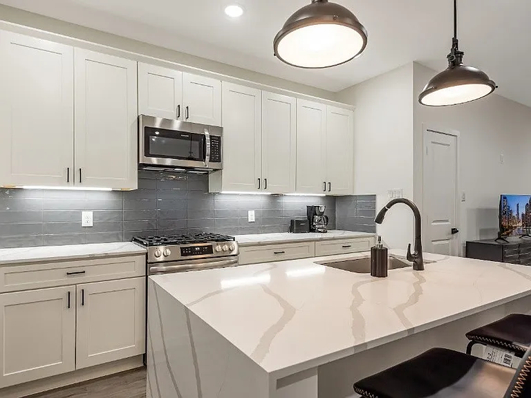 8328 Corinth St #B — Photo 4