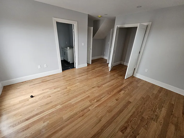 21 Shepard St #4 — Photo 12