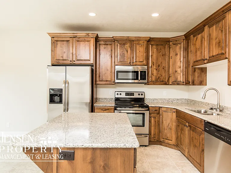 2502 Bella Vista Dr — Photo 17