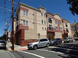 320 62nd St #206, West New York, NJ 07093