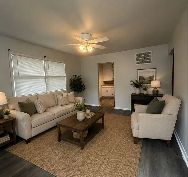 2114 Ferrol St — Photo 1