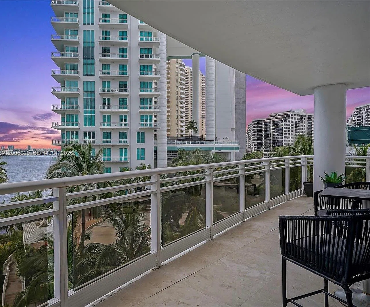 Carbonell Condo — Photo 3