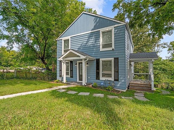 2nd image of 2909 Topping Ave