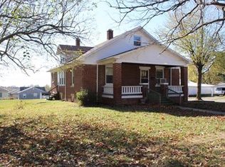 111 W Broadway St, Higginsville, MO 64037