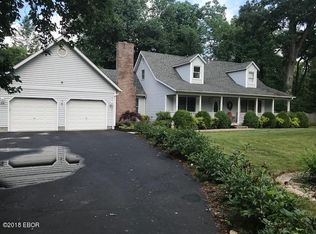 11617 Sherry Lynn Dr, Carbondale, IL 62901