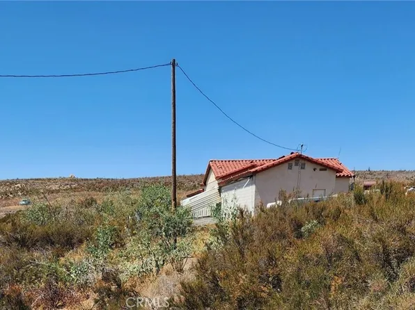 32701 Red Mountain Rd, Hemet, CA 92544