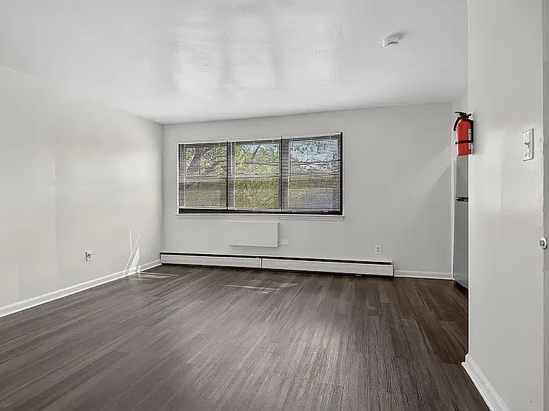 1360 Edgewood Ave #B — Photo 6