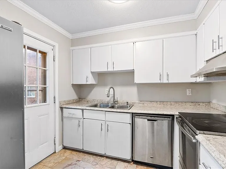 2412 Peachwood Cir NE #3 — Photo 12