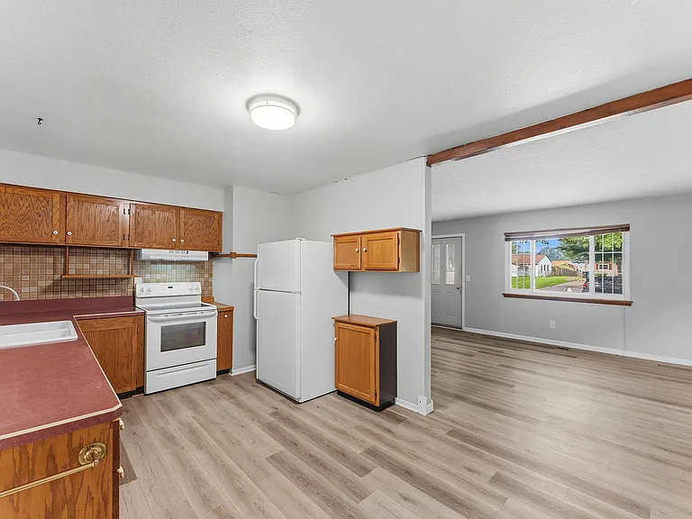 7365 Chennault Dr — Photo 14