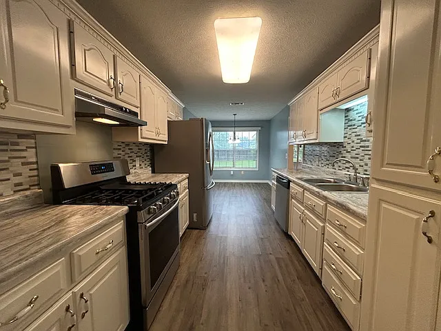 60 First Colony Dr — Photo 9