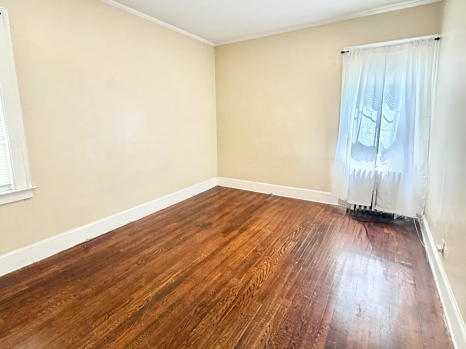 4 bed, 1700 sqft, $2,050 — Photo 3