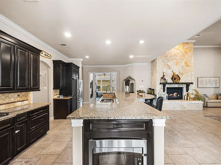 9614 Blackberry Terrace Dr — Photo 16