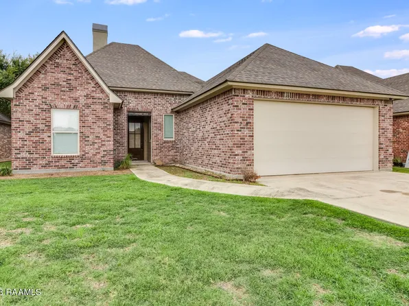 208 Old Heritage Ln, Carencro, LA 70520