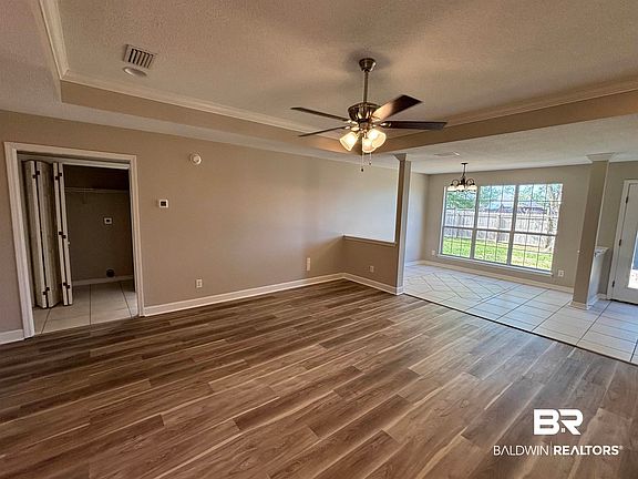 5th image of 16938 Heartland Cir