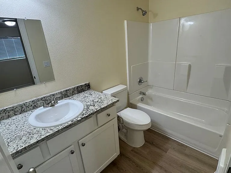 2215 Elm St SW — Photo 31