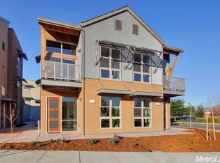 2747 Del Rio Pl #A, Davis, CA 95618