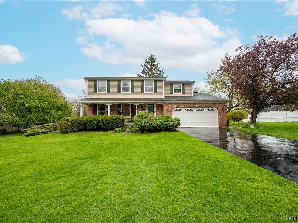 1st image of 30 Hunter Ct