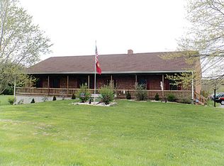 4034 W Weaver Rd, Greencastle, PA 17225