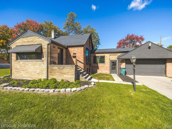 510 Phillips Ave, Clawson, MI 48017