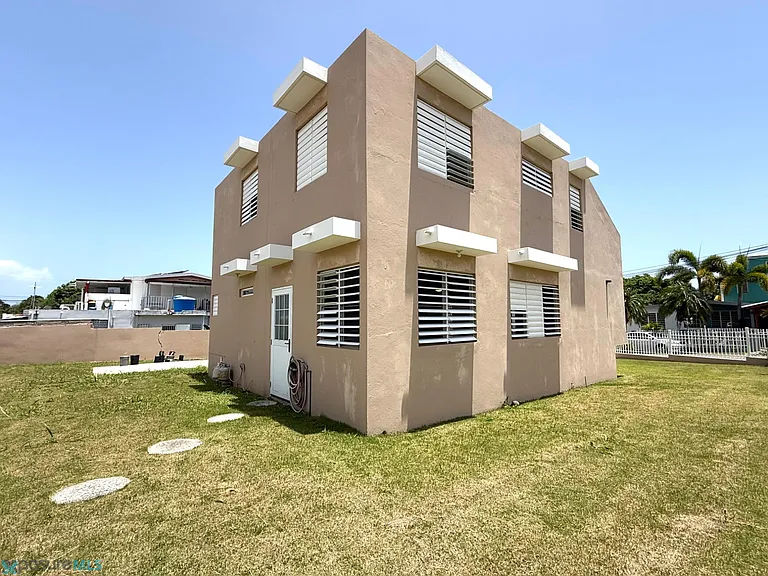 3704 Moralon — Photo 7