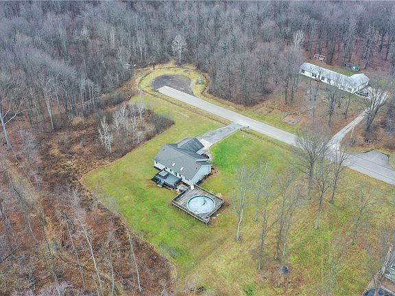 3rd image of 1689 Lucretia Dr